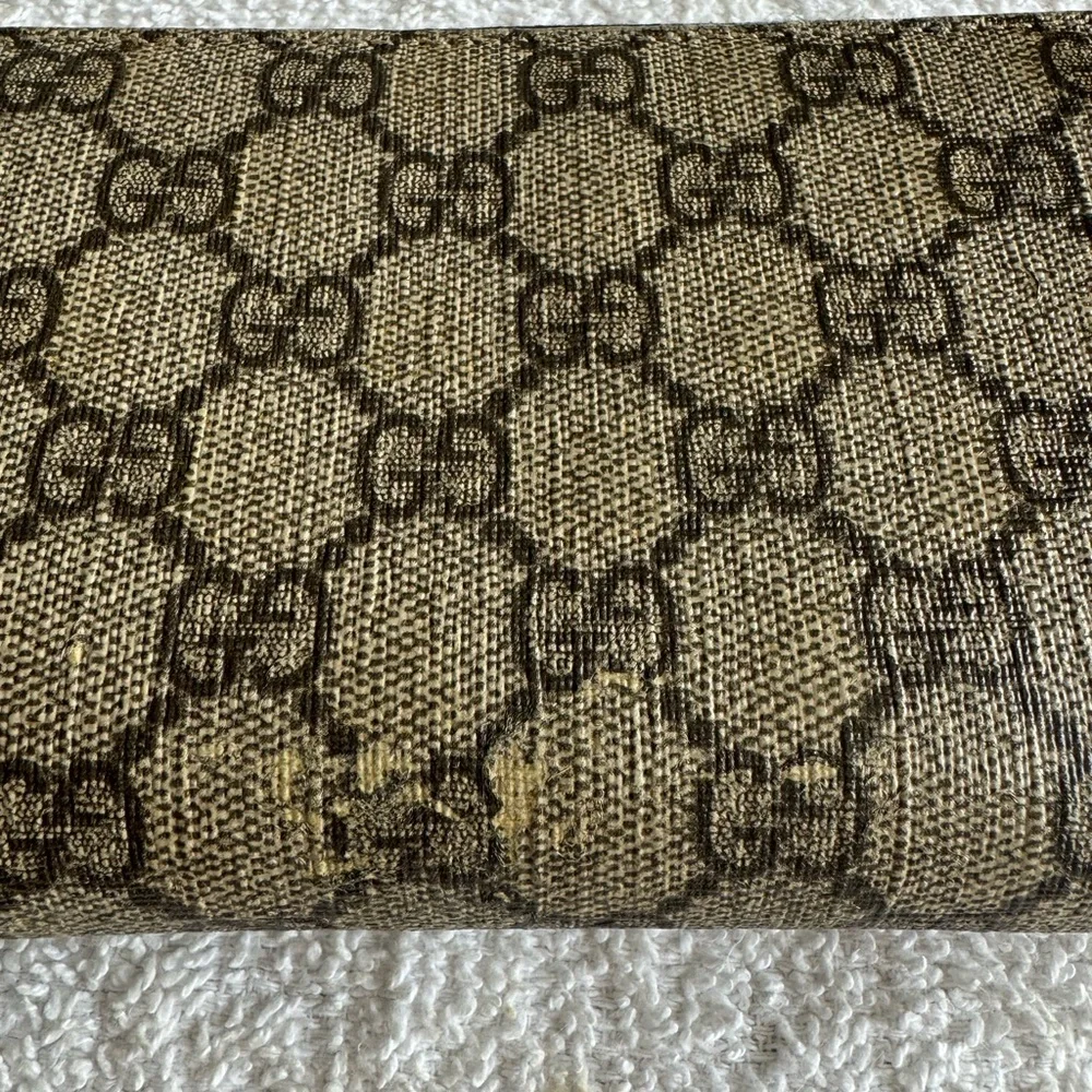 Gucci GG Supreme Monogram Bees Zip Around Wallet - Picture 10 of 17